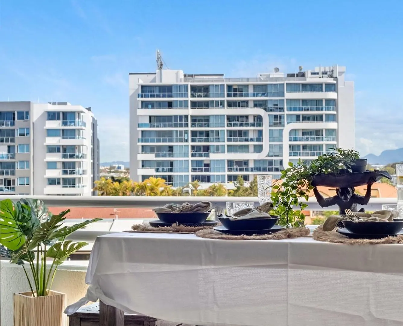 Couture Comfort - Luxe Chanel Themed Apartment Gold Coast 0*,  Australia